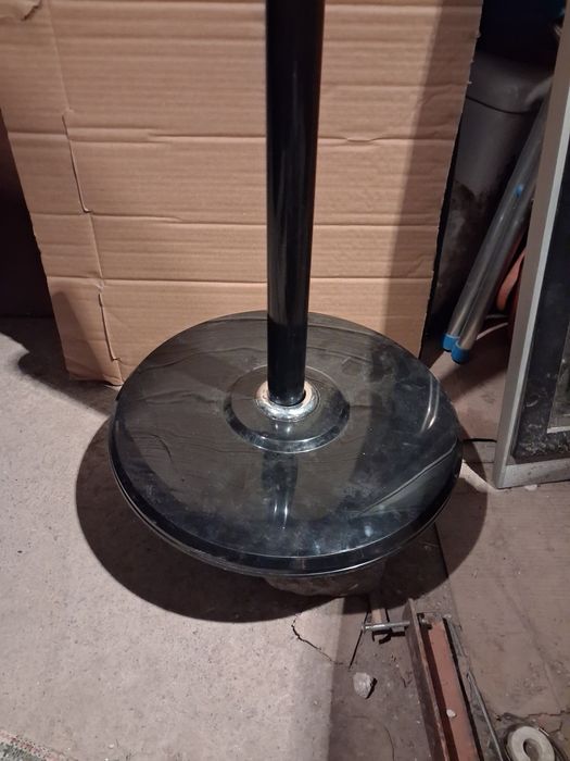 Закачалка за дрехи стояща