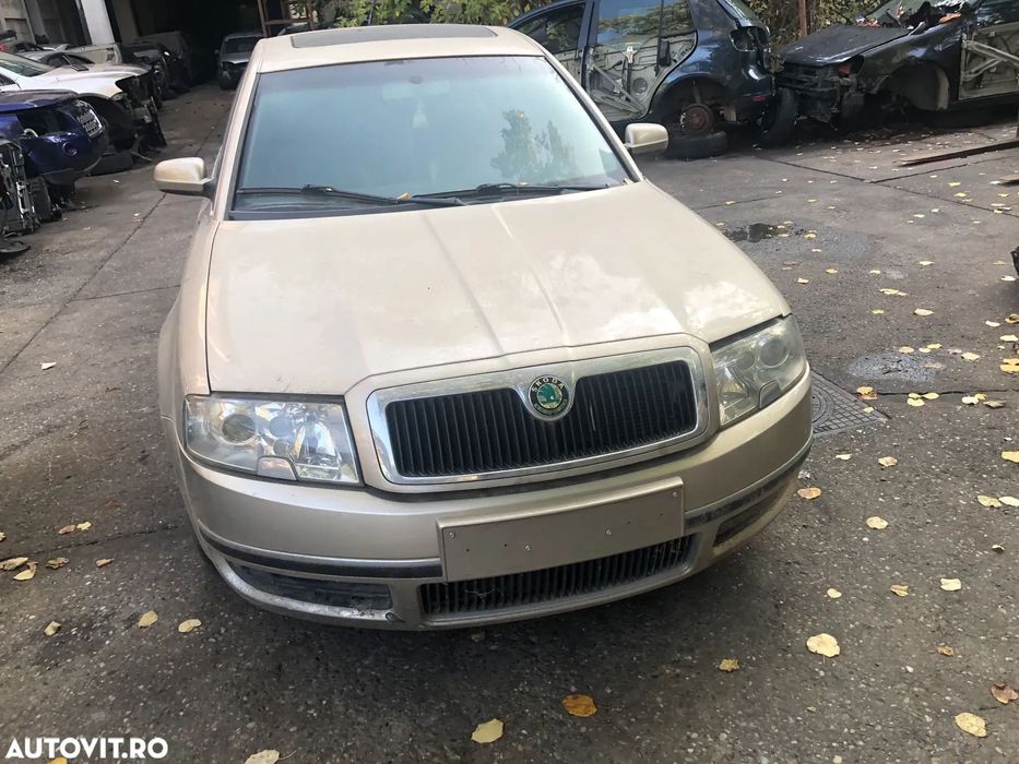 Capota fata motor Skoda Superb 1 bej auriu(fara grila)