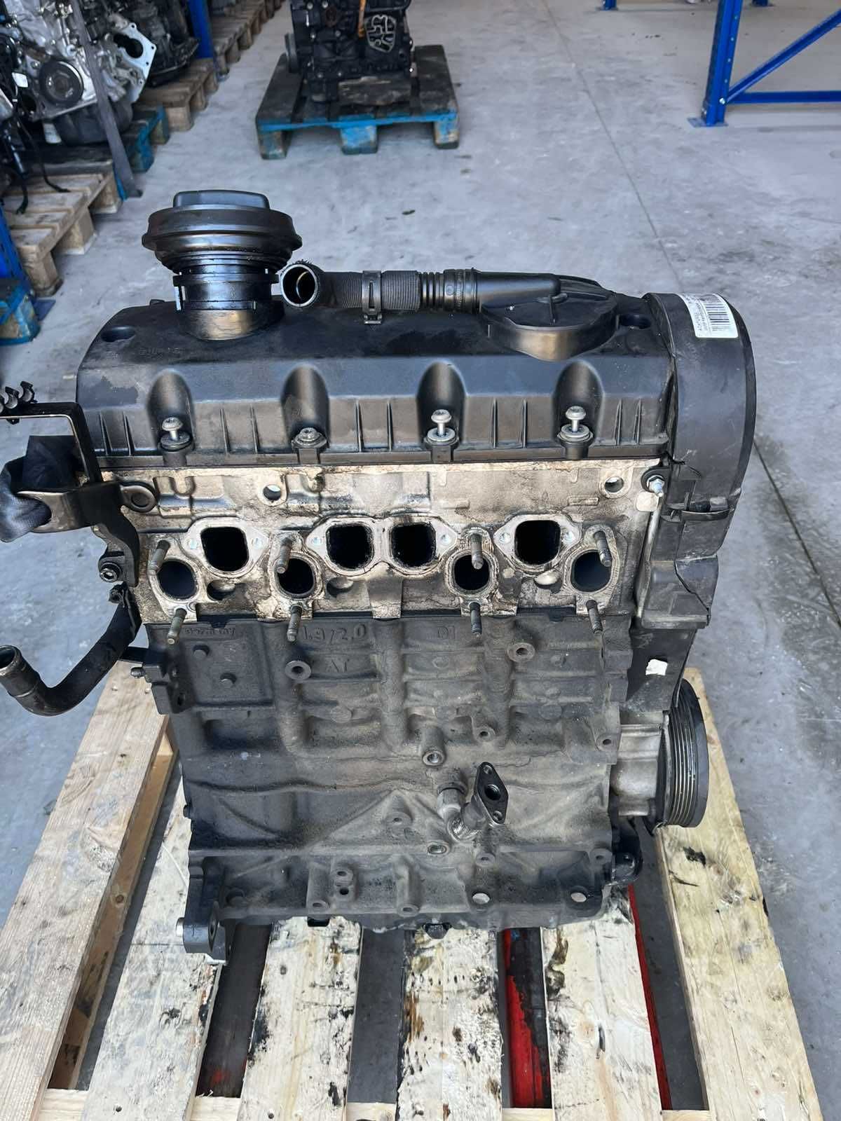 Двигател Volkswagen TOUARAN 1.9 TDI 105к.с.-КОД:BKC