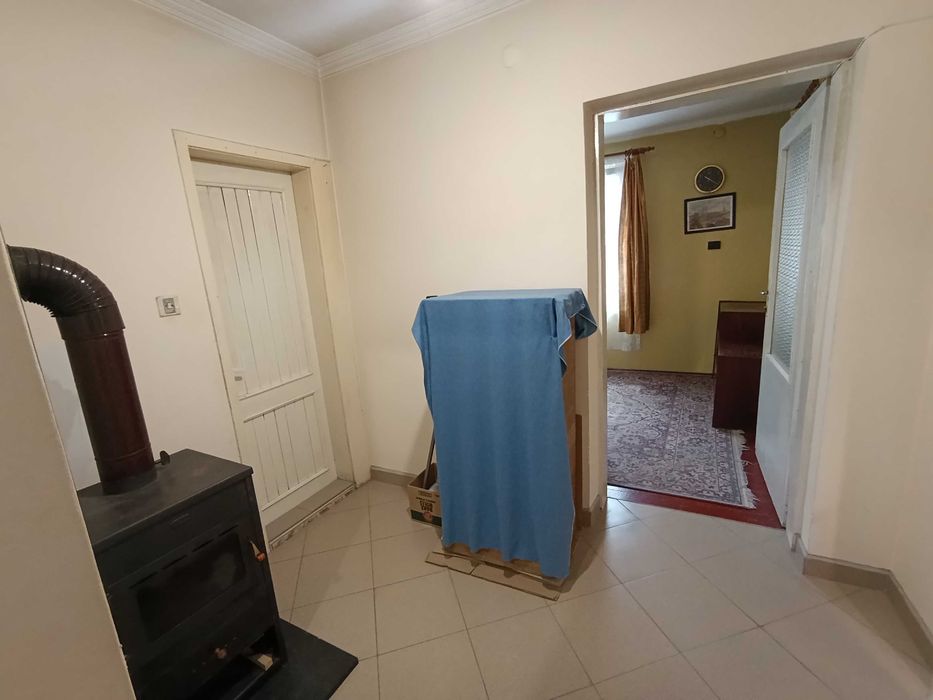 Монолитна къща в с. Жълтеш