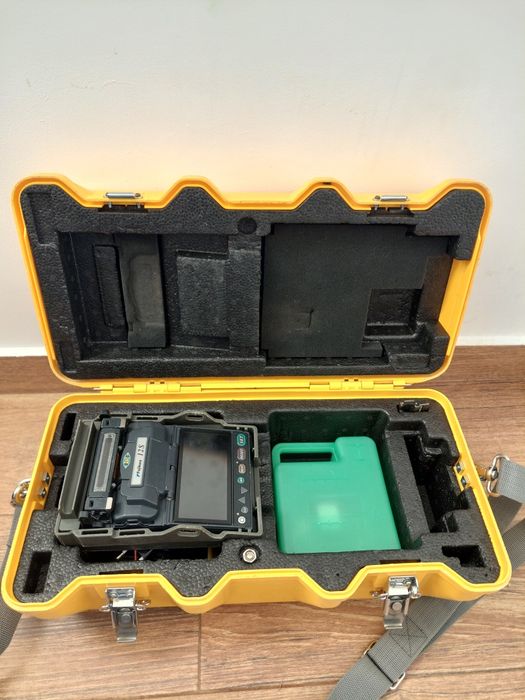 Aparat sudura fibra optica FUJIKURA 12S