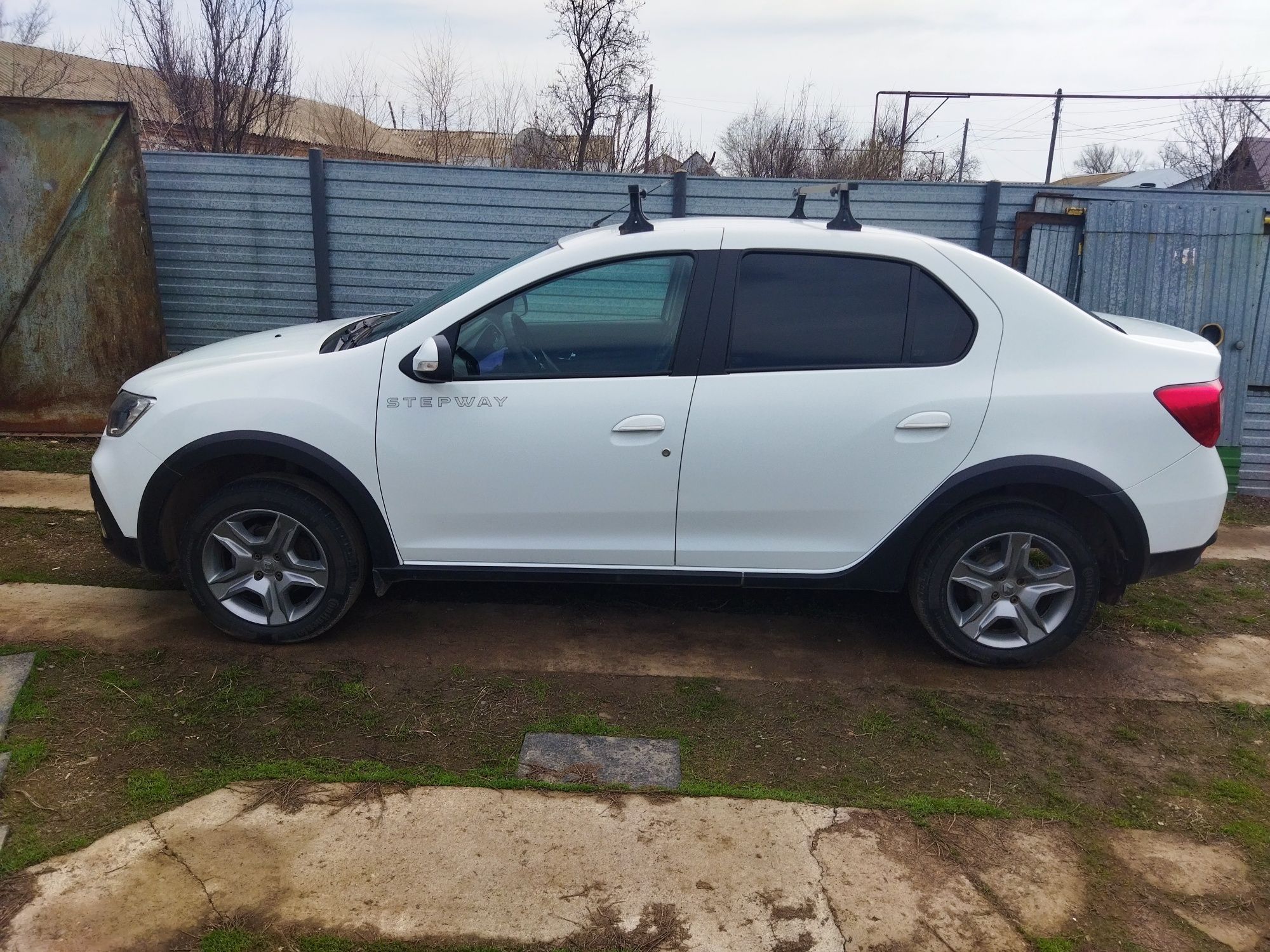 Renault logan stepway