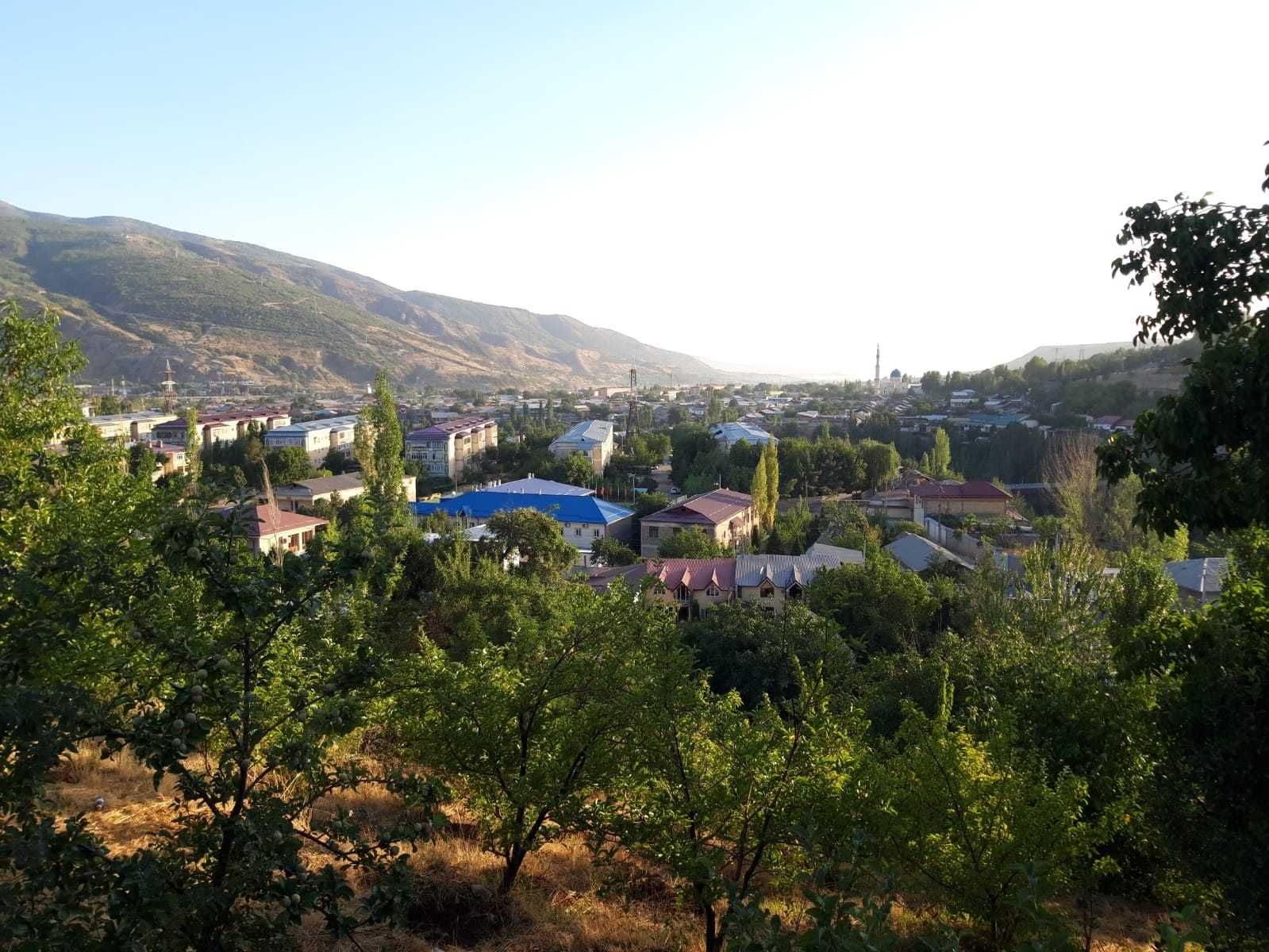 Продаётся уютная дача в живописном районе гор Чарвак!
