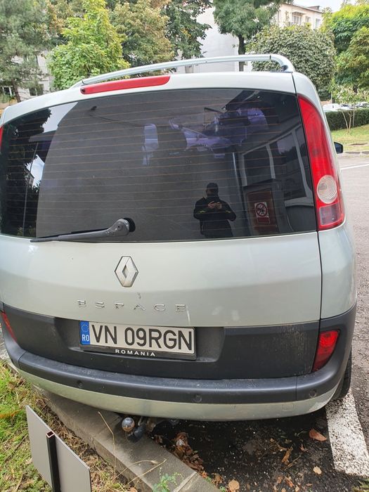 Vând mașină Renault