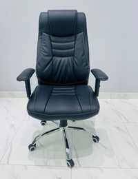 Офисное кресло для руководителя и персонала модель А065