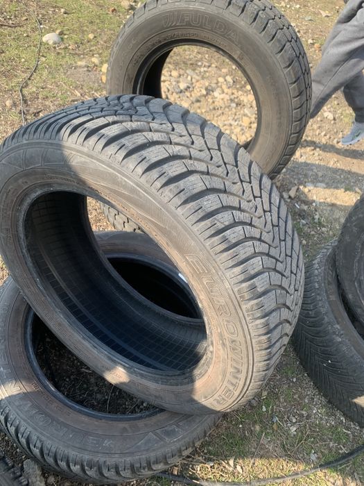Vand cauciucuri aproape noi