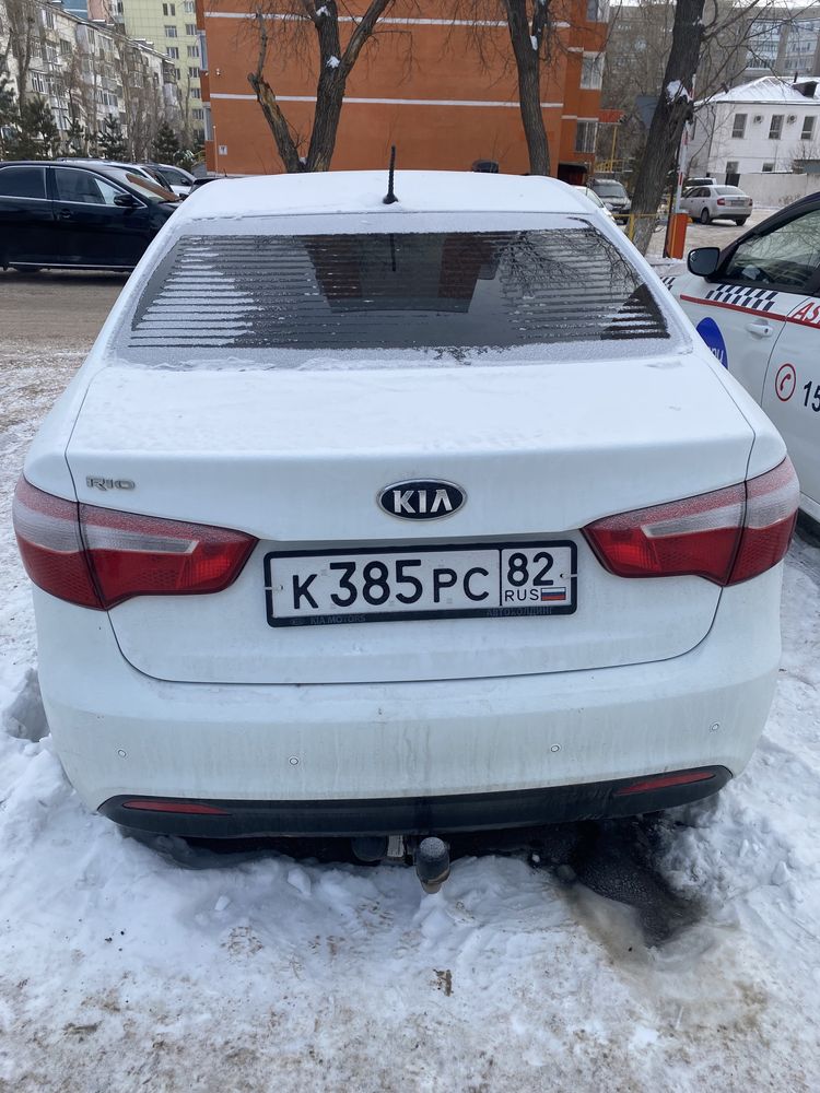 Kia Rio 1.6 AT 2014