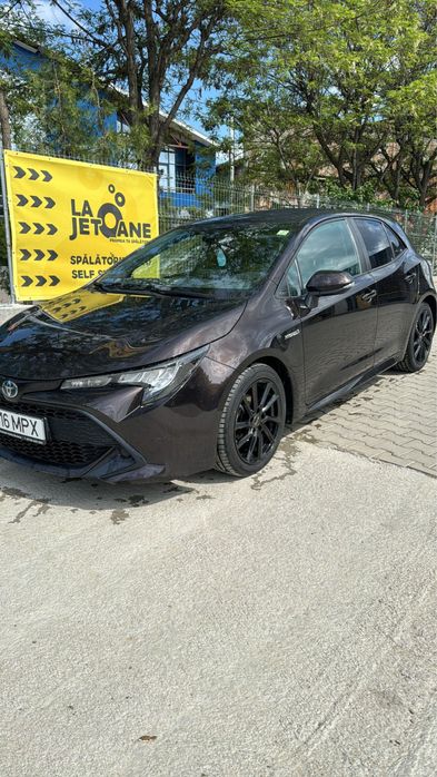 Toyota corolla hybrid