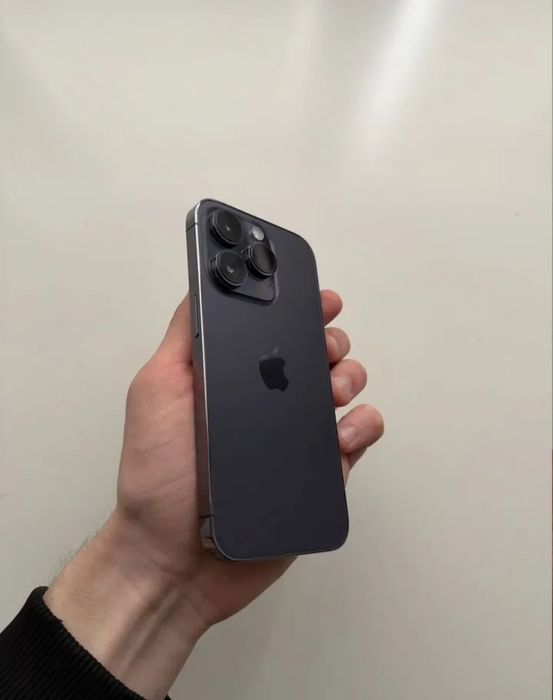 Iphone 14 pro в отоичном состояние