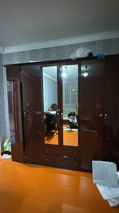 Спальный гарнитур сатылады