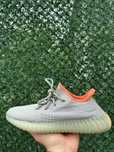 2 perechi yeezy 41 si 39