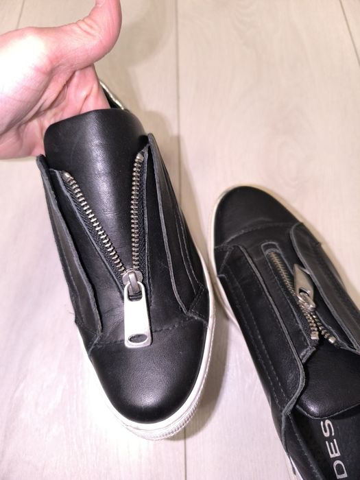 Dess естествена кожа кецове с ципове