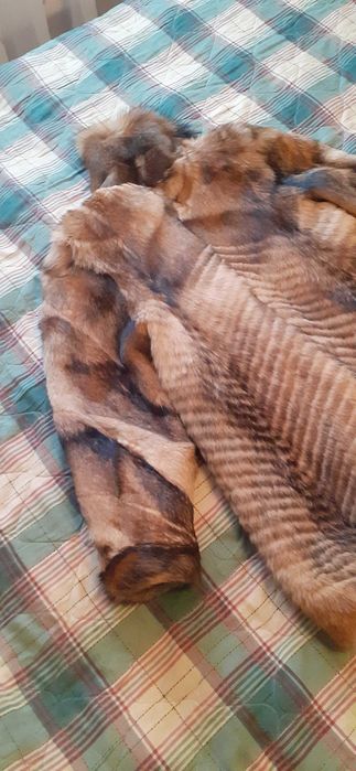 Vând haina de blană, marimea 46