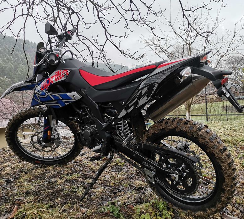 Motocicleta Aprilia RX125 E5 ABS