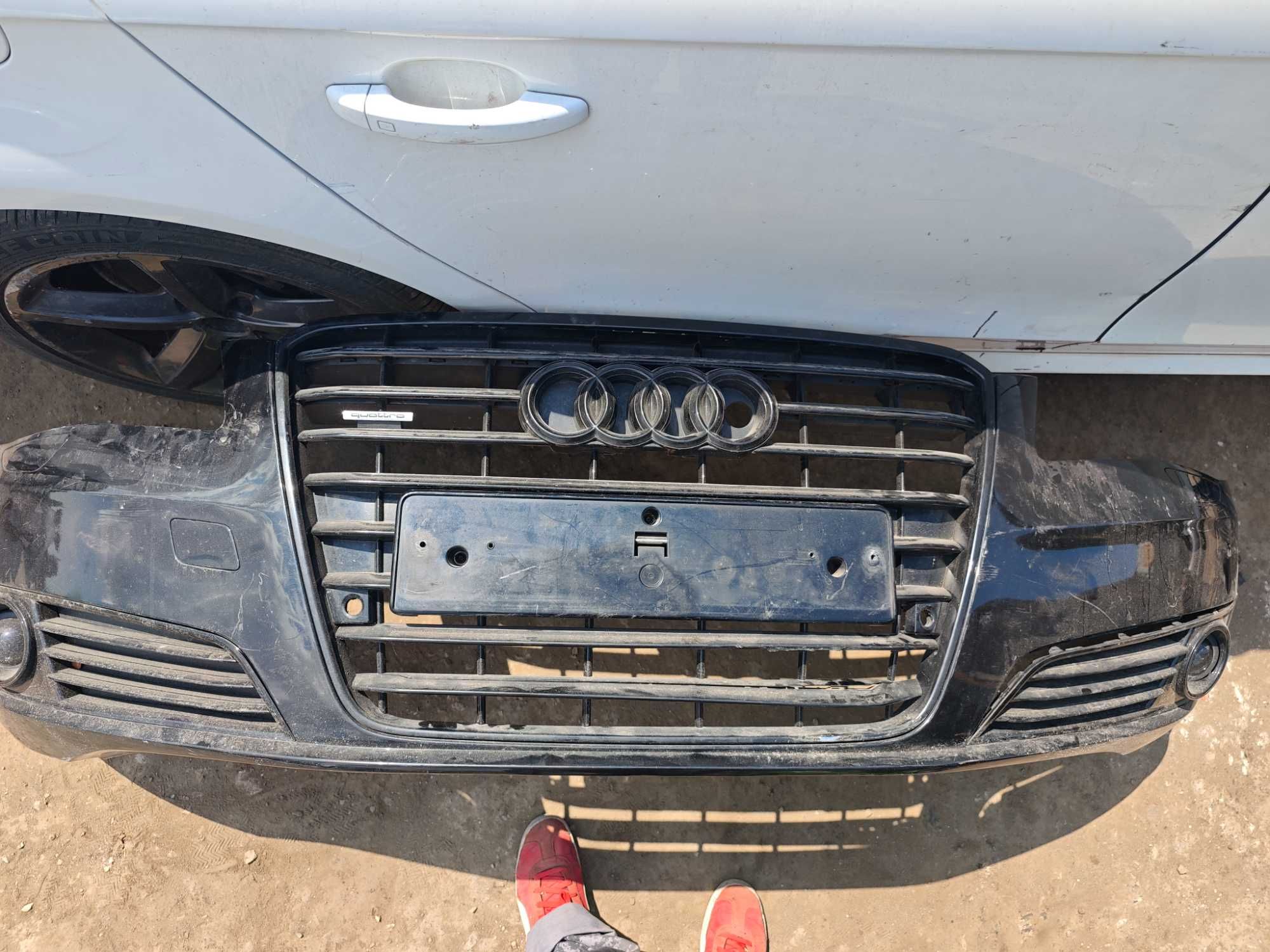 Оборудвана предна броня Audi A8 D4 има отвор нощно виждане  дистроник