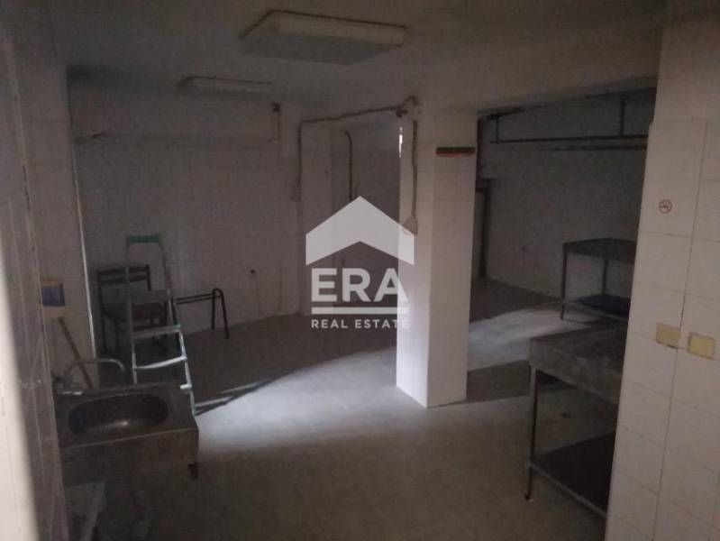 Продава се Магазин в Варна, Цветен квартал - 91 кв.м за 825 €/кв.м - Снимка #3
