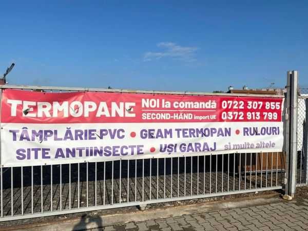 Fereste pvc noi  diferite culori si dimensiuni.