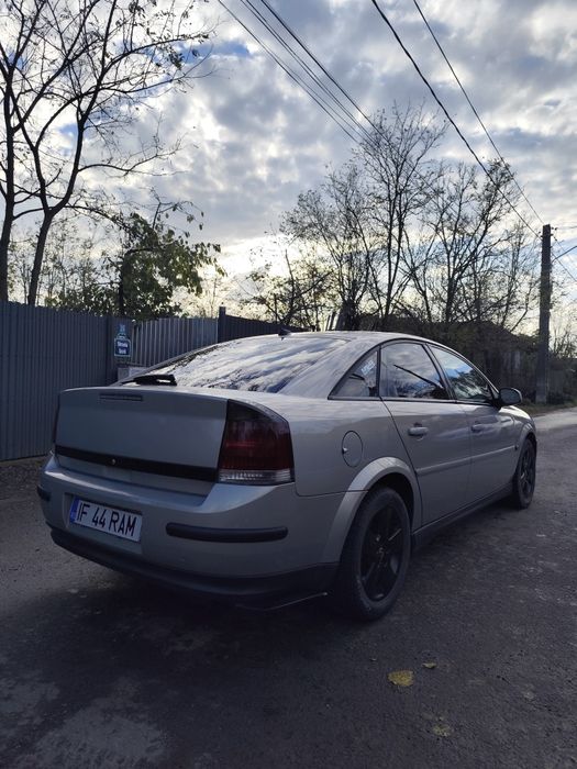 Vând Opel Vectra c