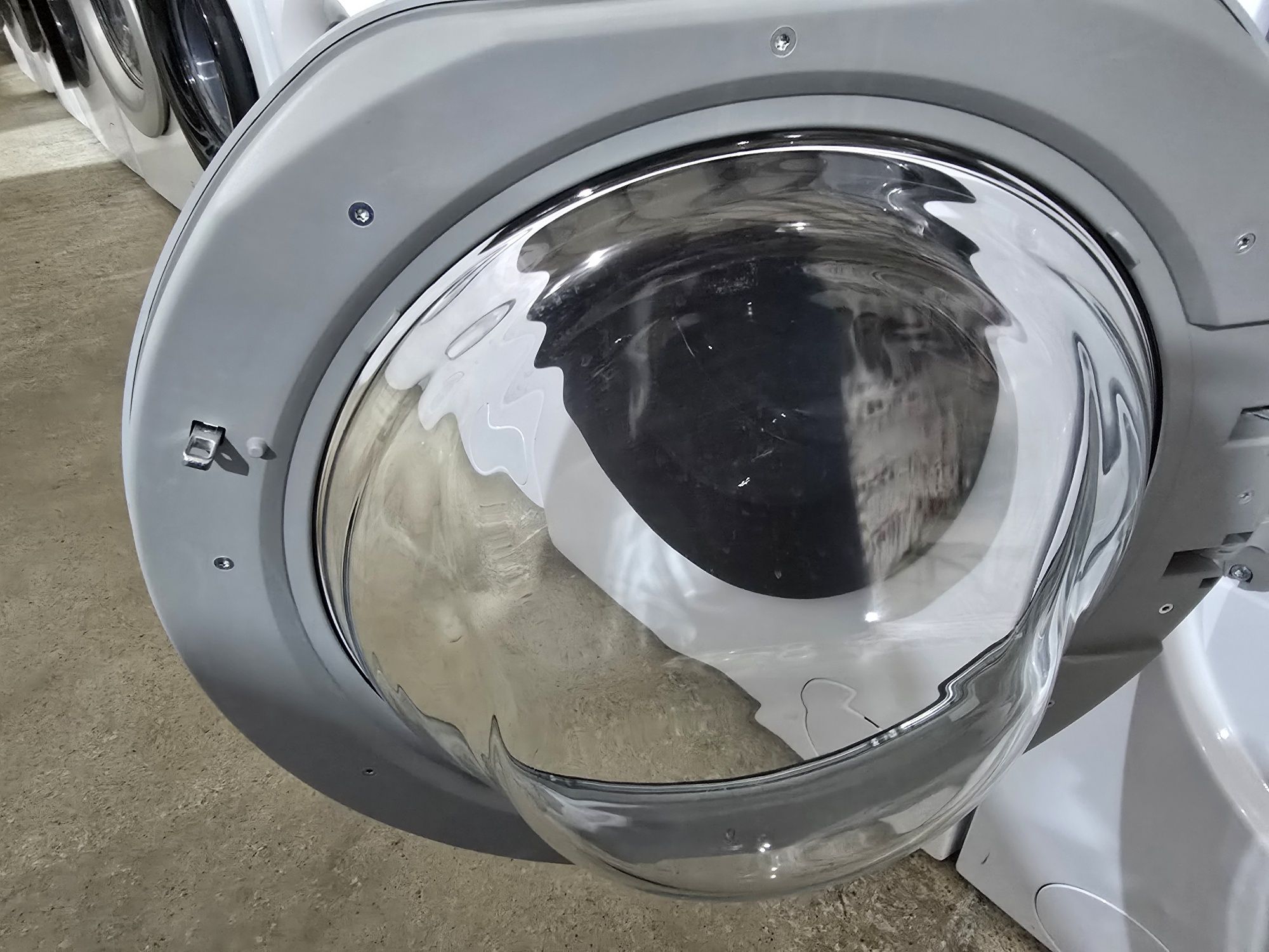 Нова инверторна пералня с пара Hoover 9 кг
