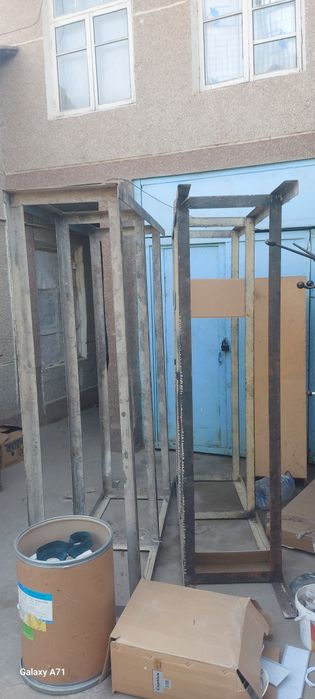 Прилавка металлические