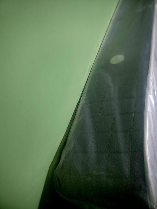 Продам большое декаротивное дерево в 2 метра пушистое есть 2 дерева