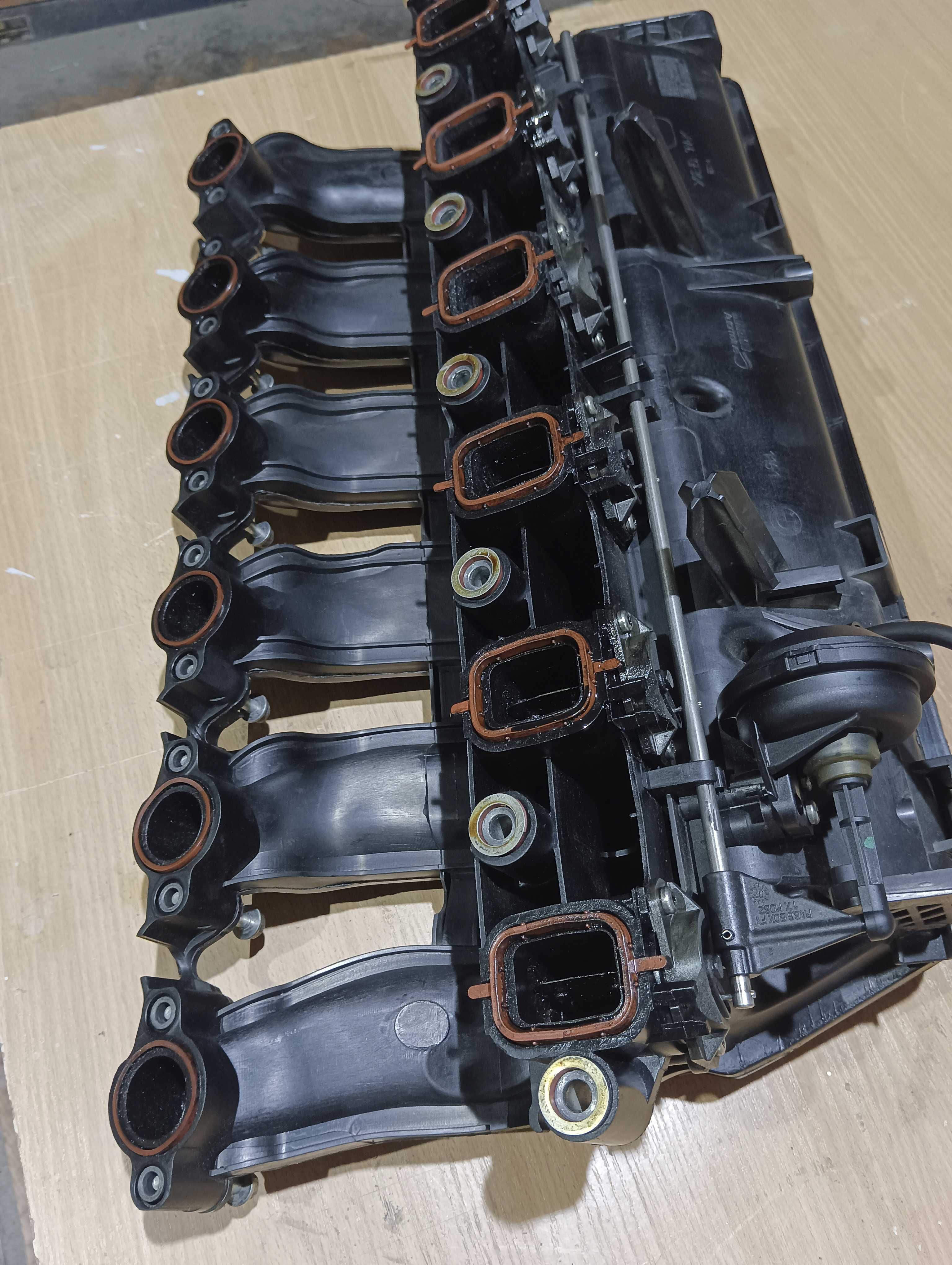 BMW всмукателен колектор Е90, Е60
