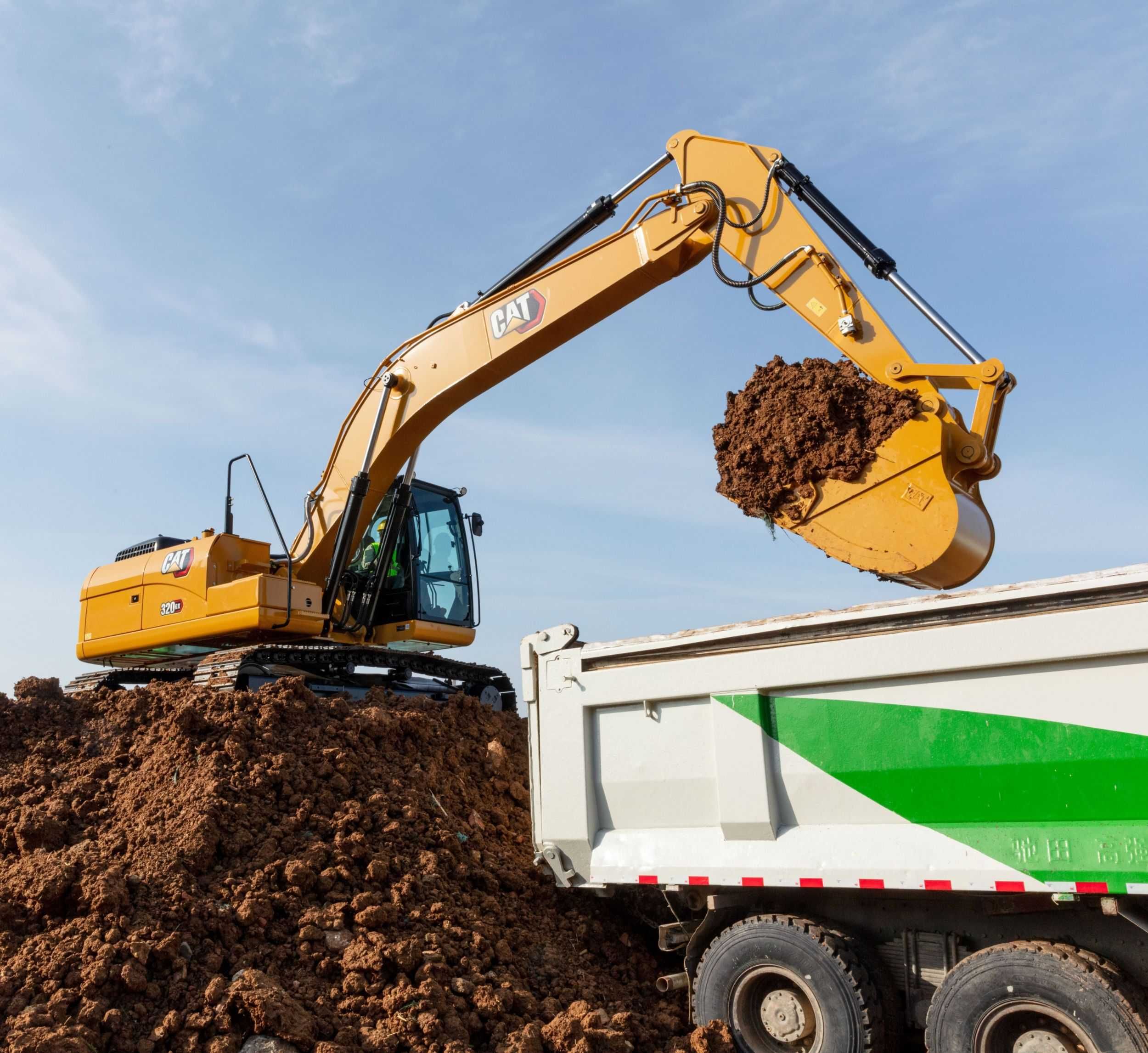 Гусеничный экскаватор CAT 320 GX