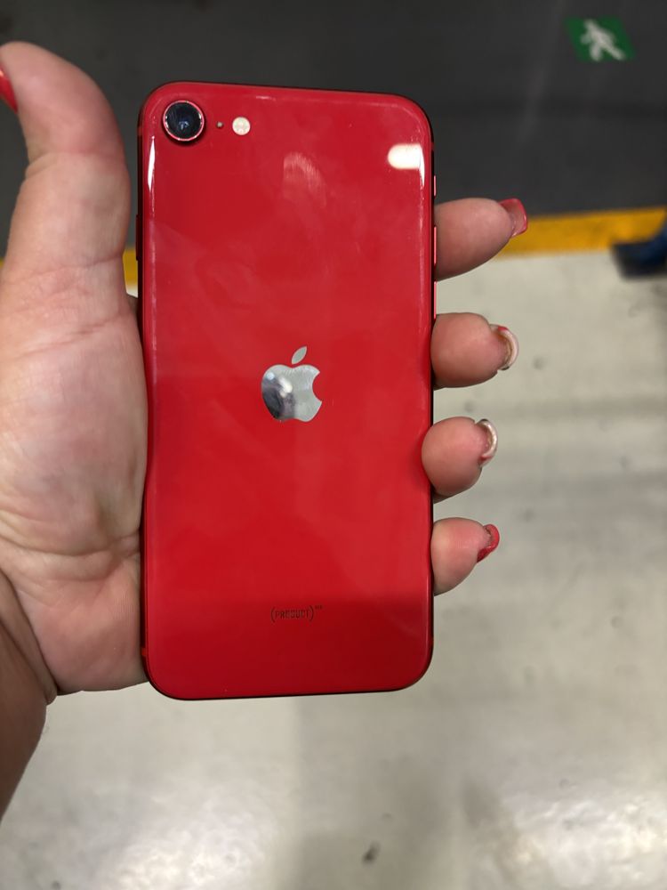 iPhone SE 2021...