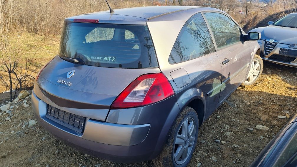 Renault Megan 1.5 DCI , Рено Меган 1.5 ДЦИ На Части !!!