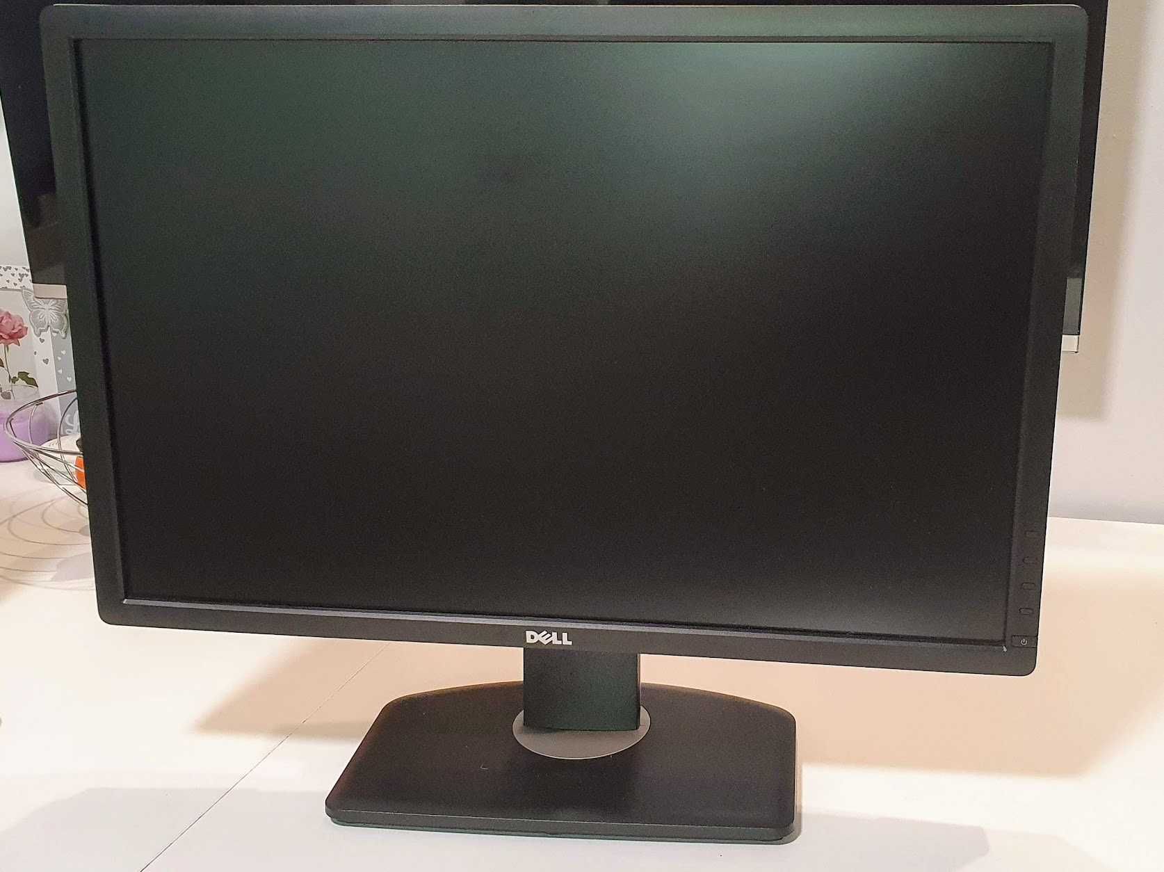 Монитор Dell UltraSharp U2412M