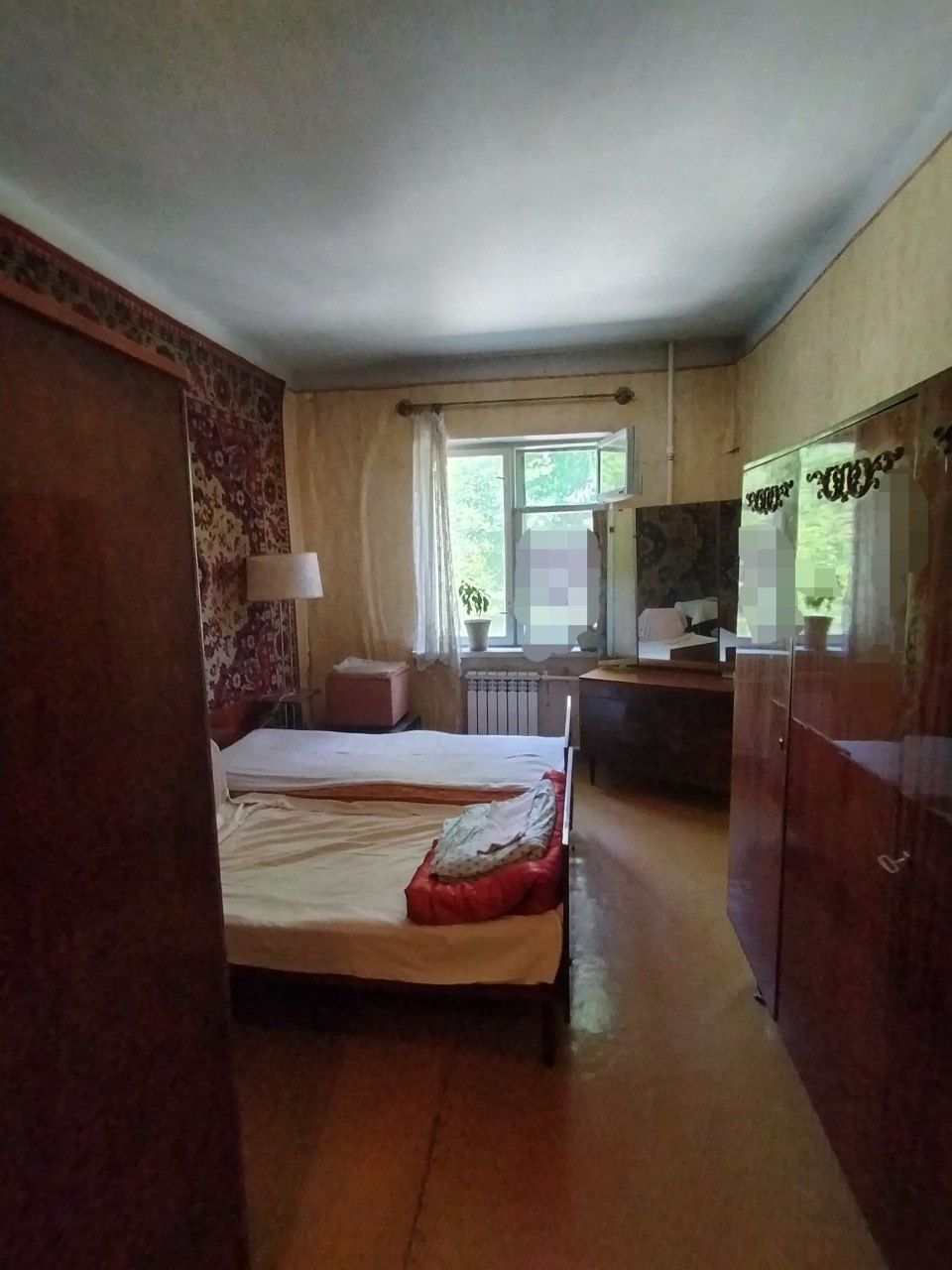 СРОЧНО ПРОДАЕТСЯ Чирчик ш. 3 м/н 2х/2/4 янги планировка 64 м²