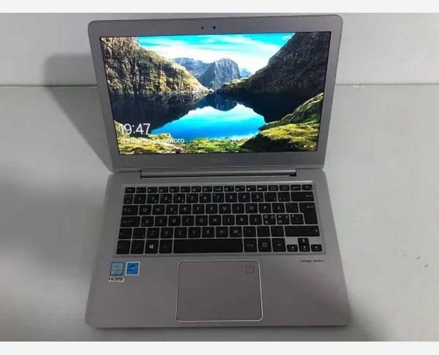 Ноутбук (Ультрабук) Asus ZenBook UX330C