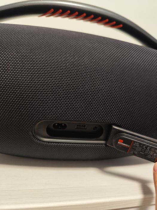 Boxă portabilă jbl boombox 3