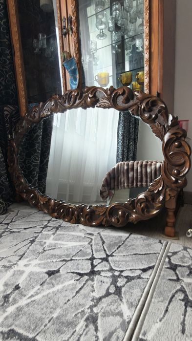 Oglindă de perete