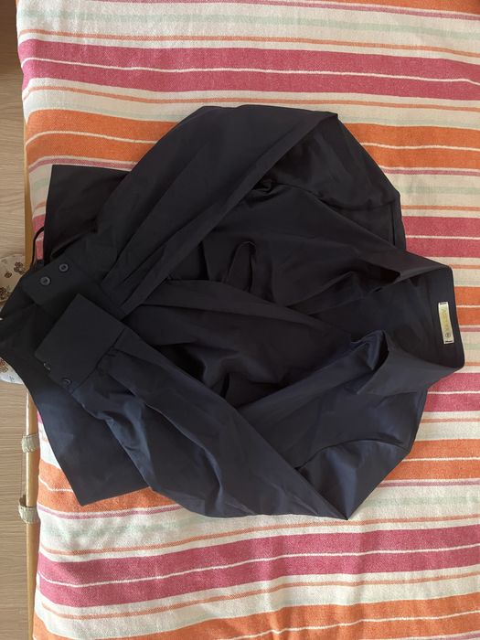 Рубашка синяя, хороший материал