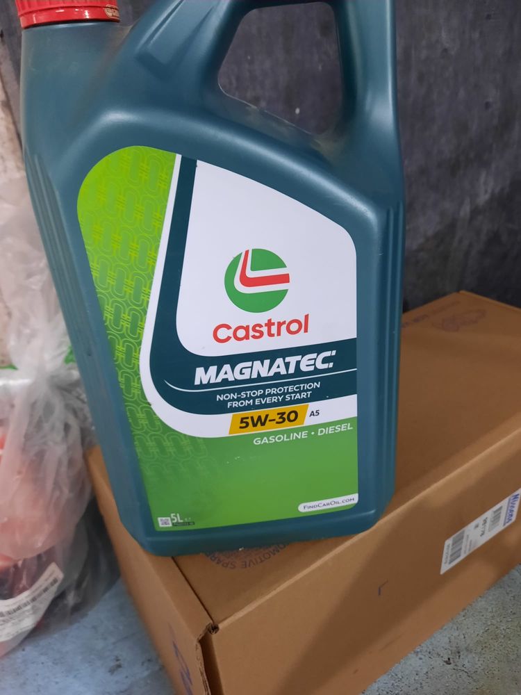 Ulei motor Castrol Magnatec 5W30