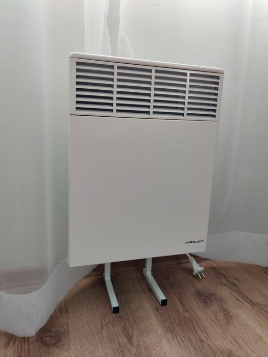Конвектор Airelec 750W нови