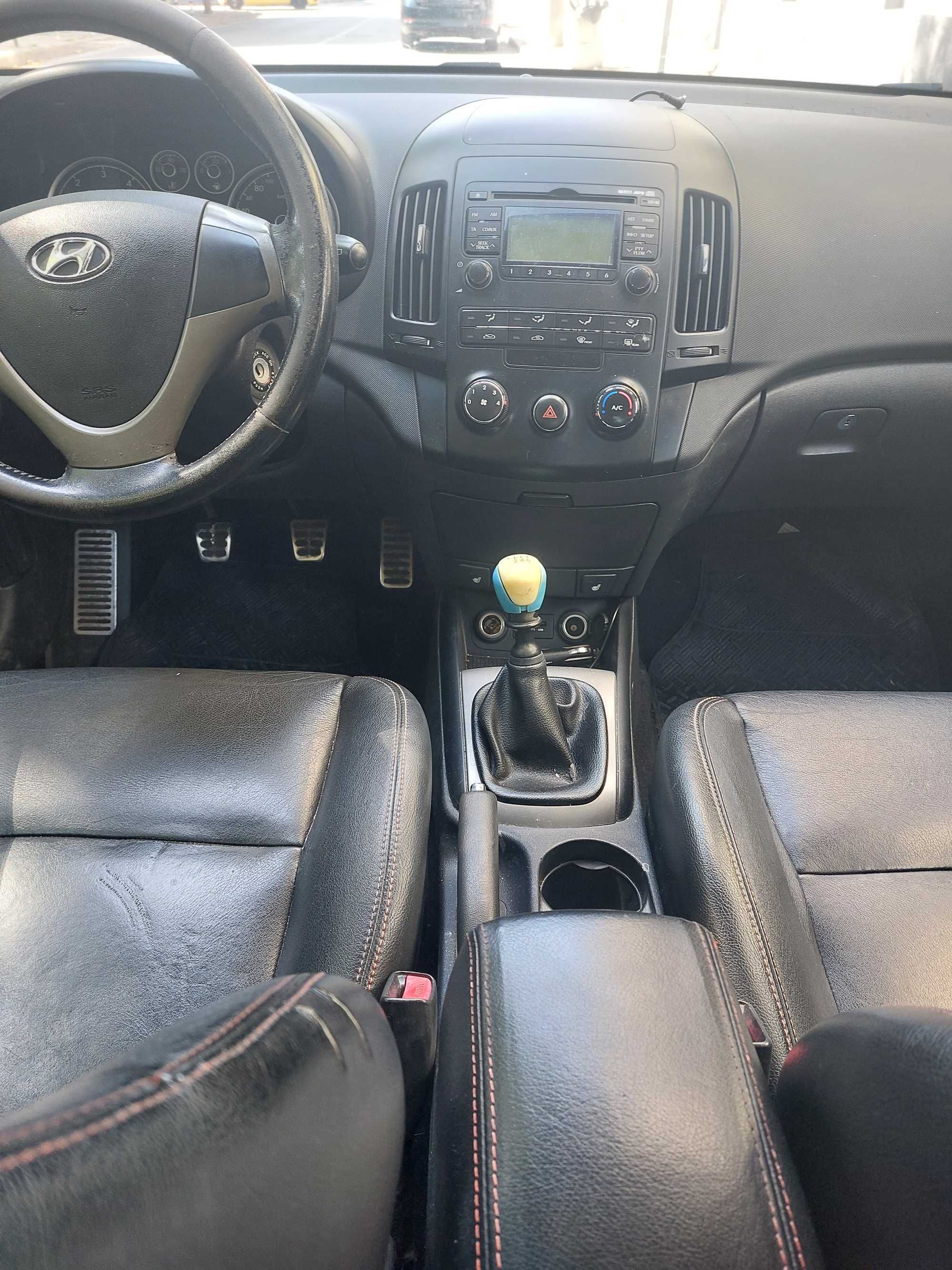Продавам Hyundai i30