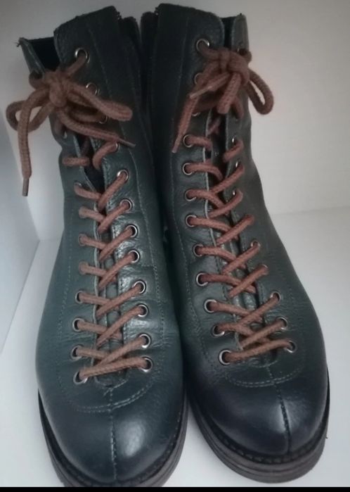 Bocanci piele mărimea 36 cu interior de 23 cm