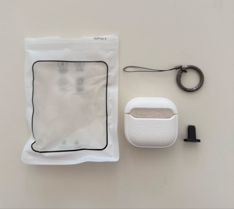 НОВ кожен КЕЙС- AirPods 4, в бяло !