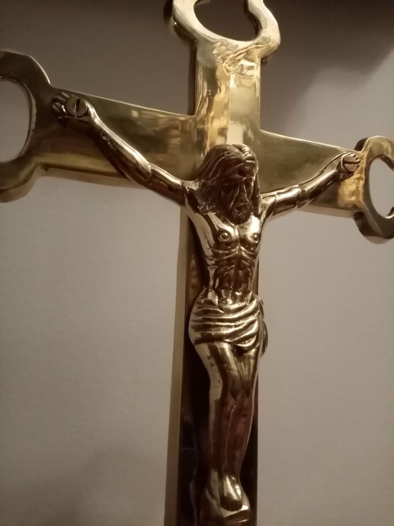 Crucifix  de masa din bronz masiv lucratura deosebita, 32 cm h