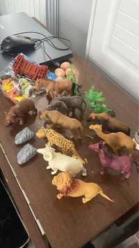 В наличии игрушки фигурки диких животных