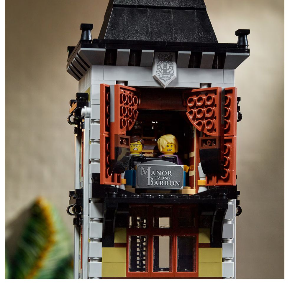 Lego haunted house