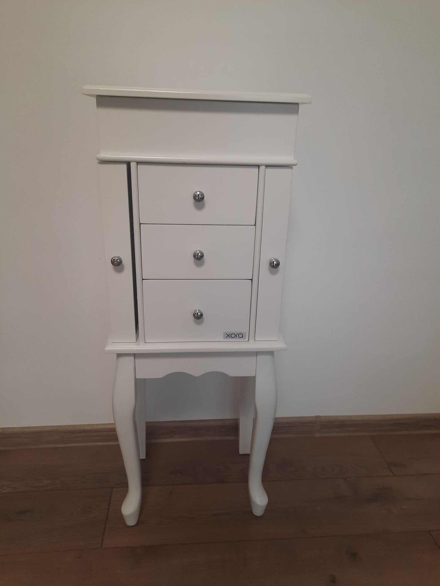 Vand mobilier pt bijuteri