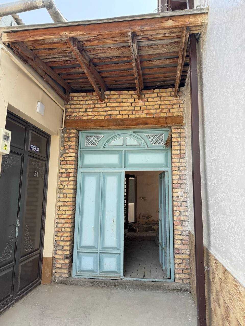 Samarqand shahar markazi Registonda qurilishi bitmagan bino sotiladi