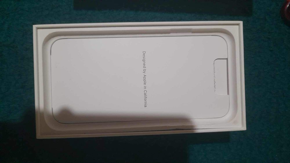 iPhone 11 125 GB перфектен