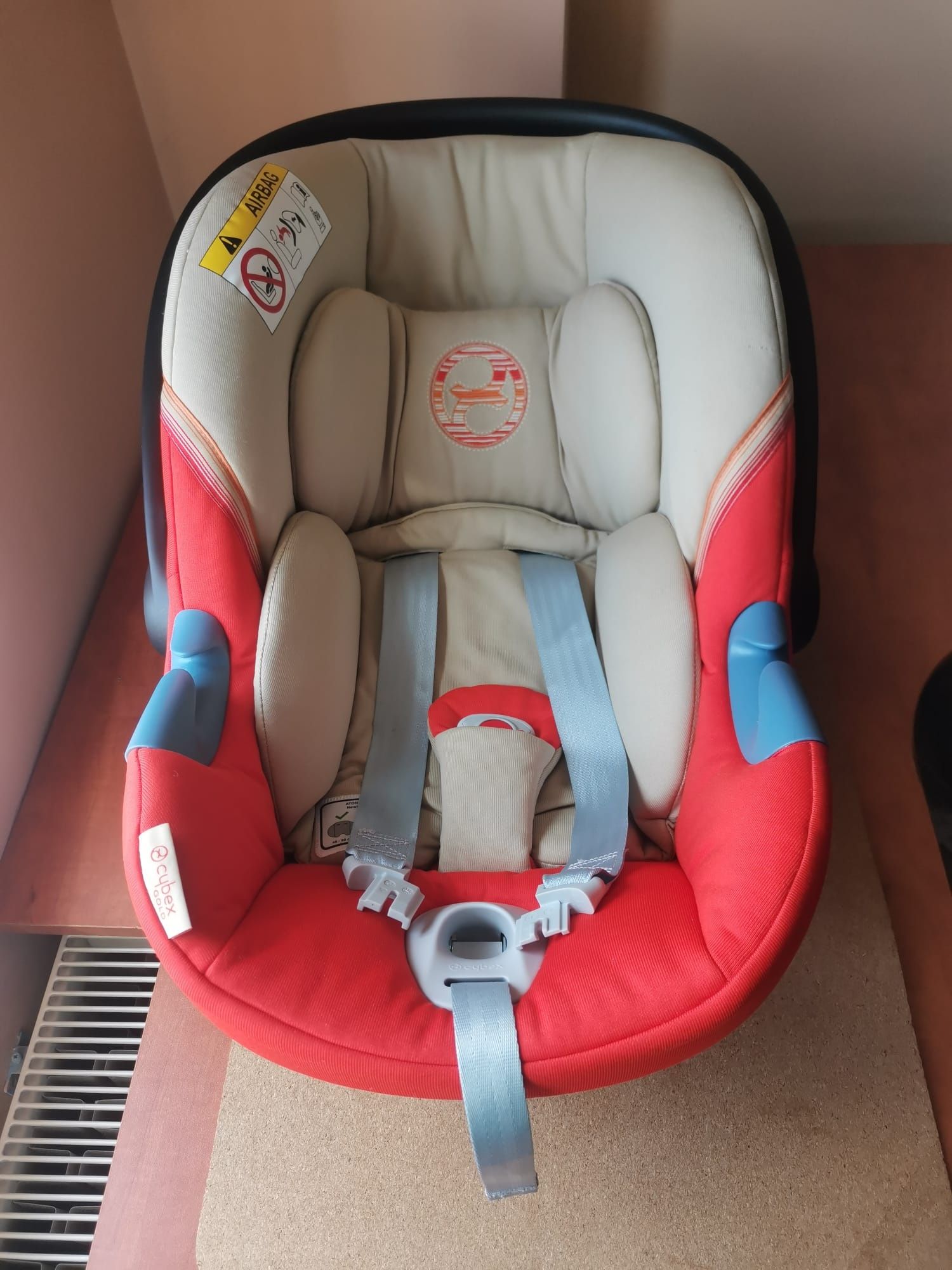 Scoica Cybex aton gold+baza isofix