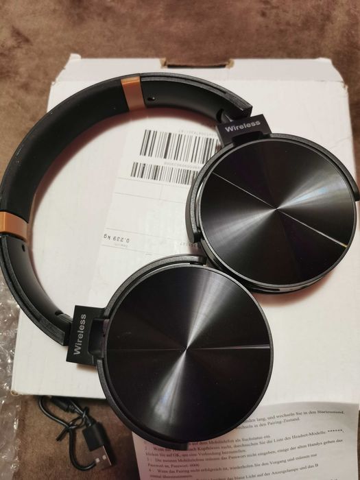 Vând căști wireless