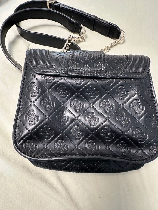 Чанта Guess нова