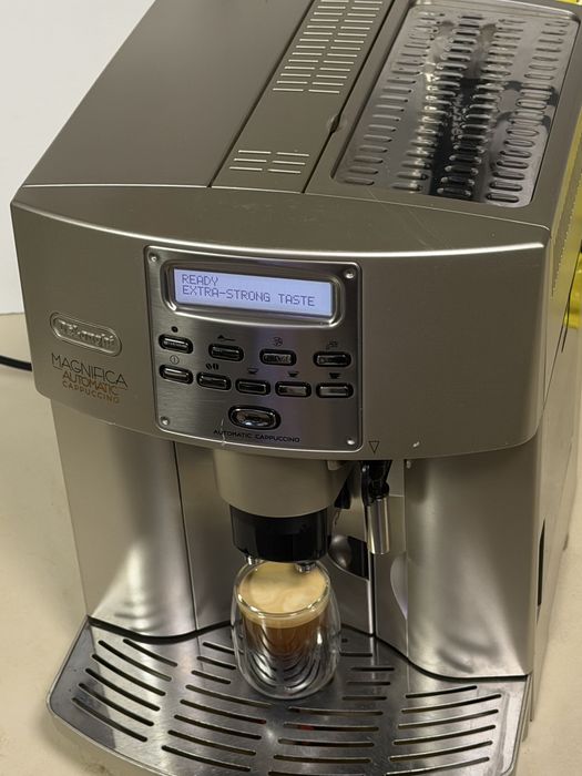 Кафемашина кафе автомат delonghi automatic с гаранция